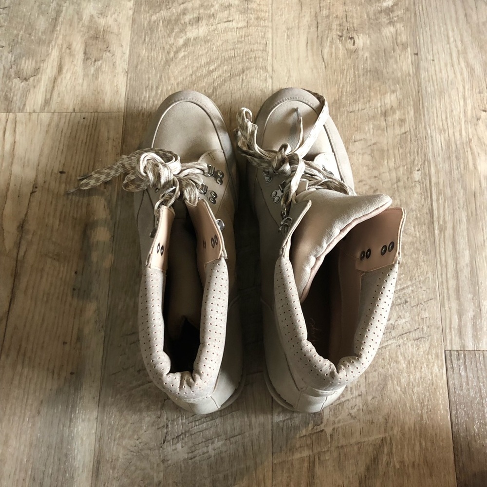 NWOT Crown Vintage Tatham Bootie. - Picture 5 of 8